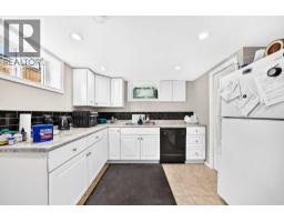 2451 29 Avenue Sw, Calgary, AB T2T1P1 Photo 25