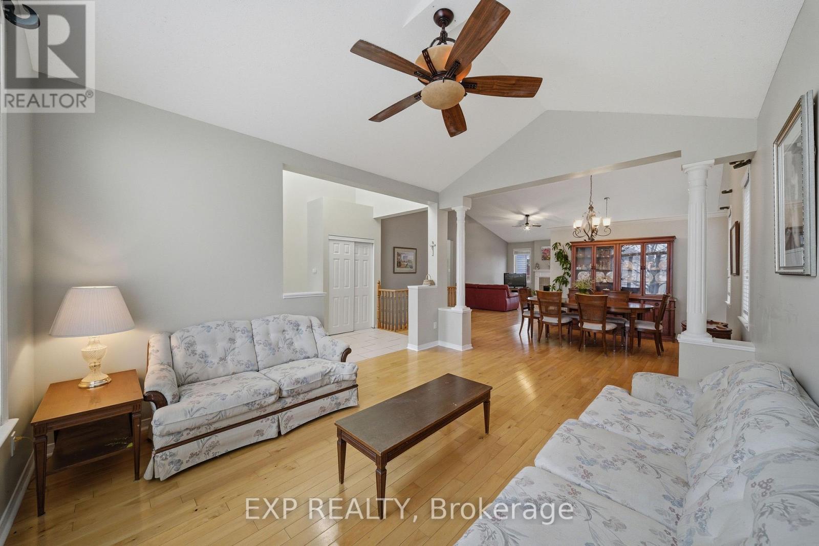 80 LA PRAIRIE STREET, Russell — photo 7