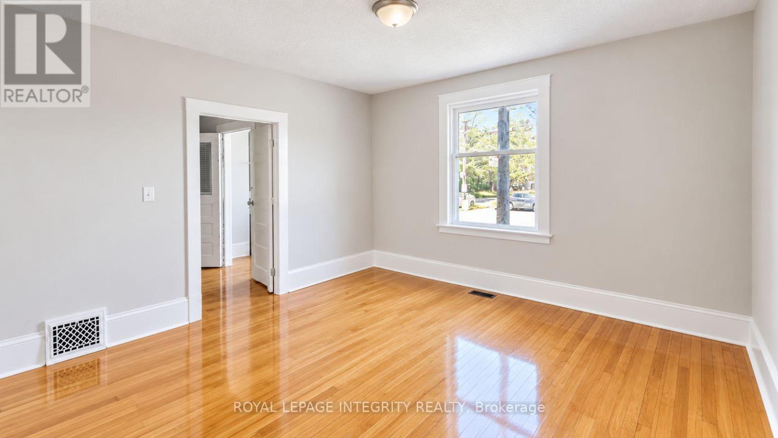 444 GLADSTONE AVENUE, Ottawa — photo 4