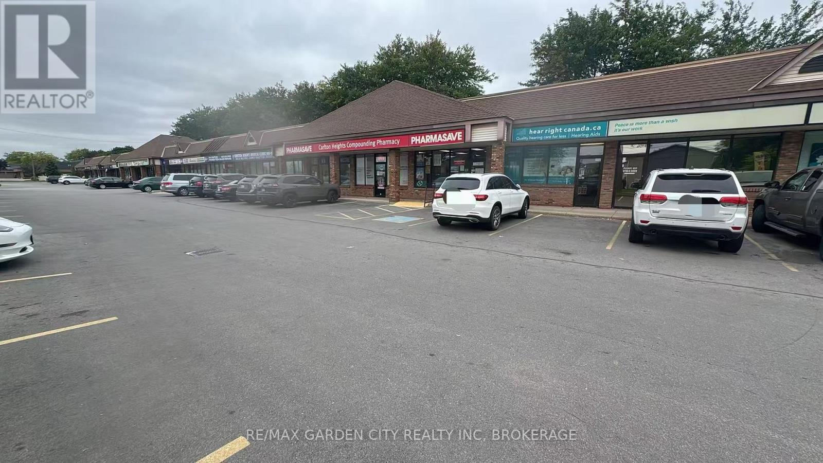 22 - 595 CARLTON STREET, St. Catharines (Carlton/Bunting) — photo 2