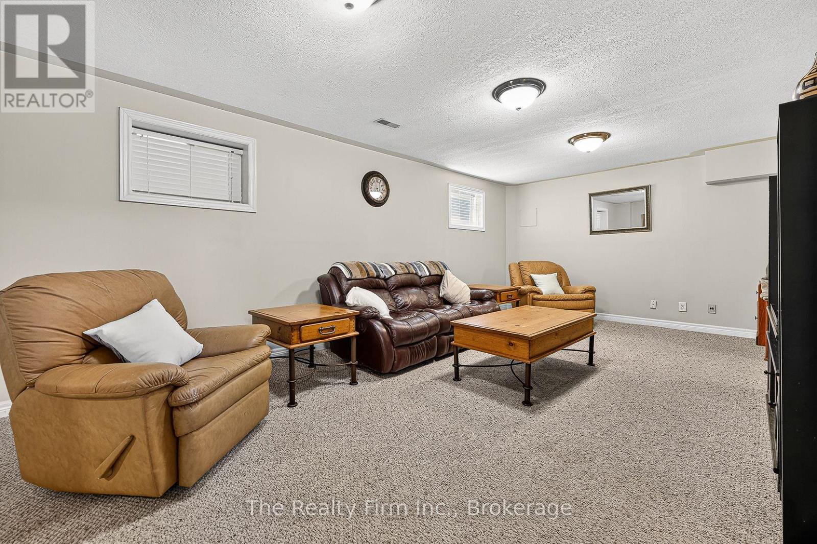 35 BEECH BOULEVARD - Image 18