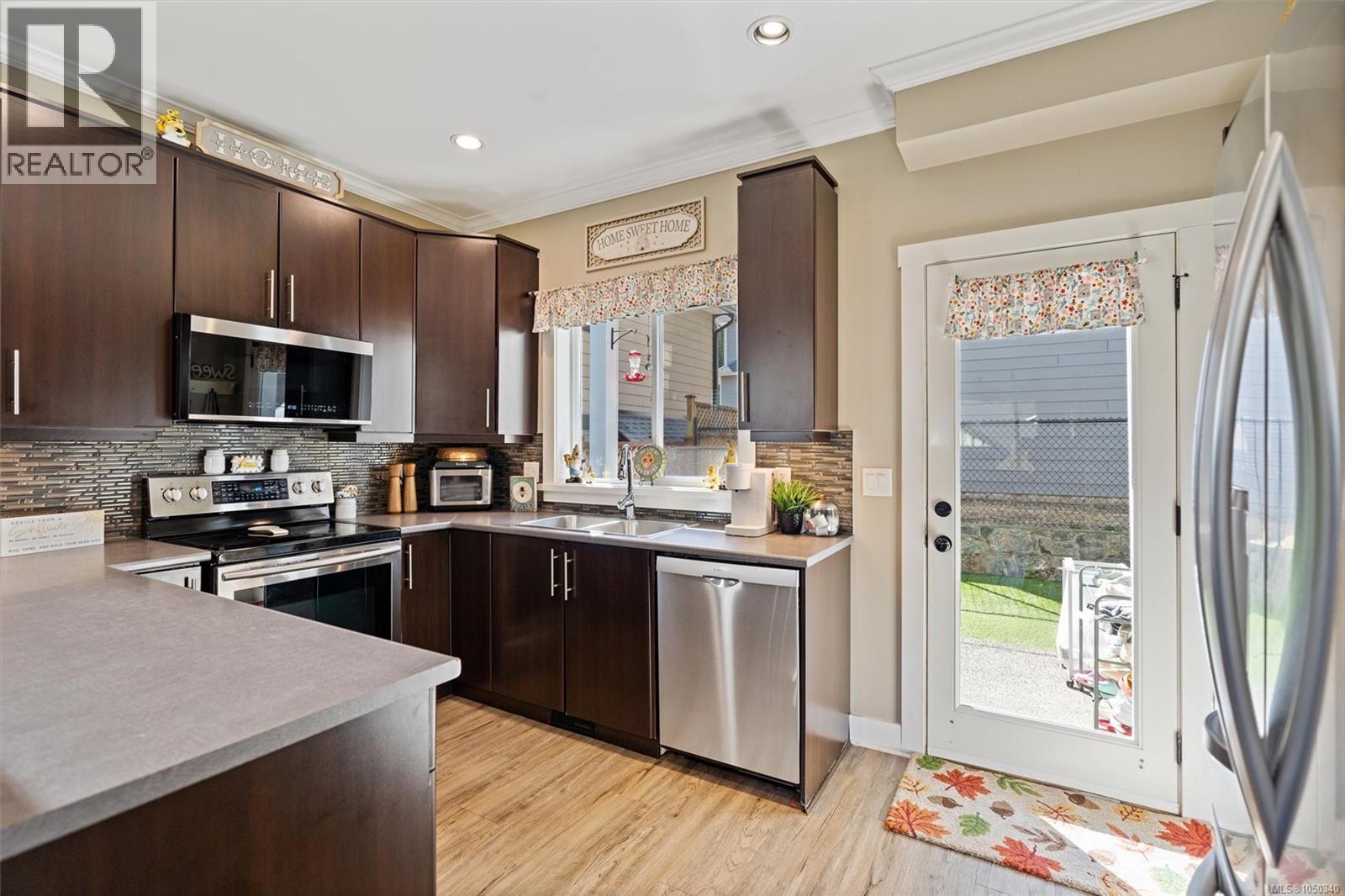 1221 Freshwater Cres - Image 14