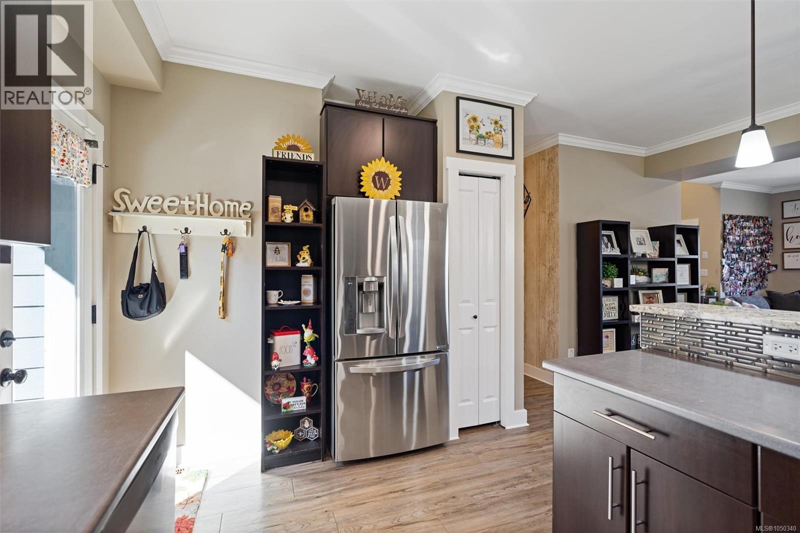 1221 Freshwater Cres - 17