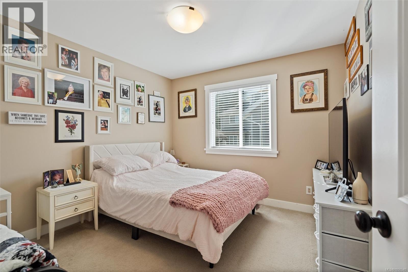 1221 Freshwater Cres - 23
