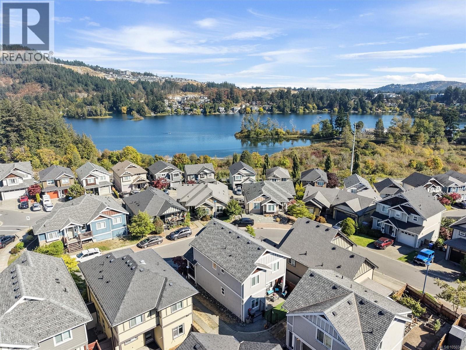 1221 Freshwater Cres - 4