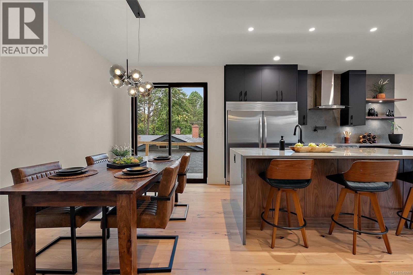 1 2215 Greenlands Road, Saanich