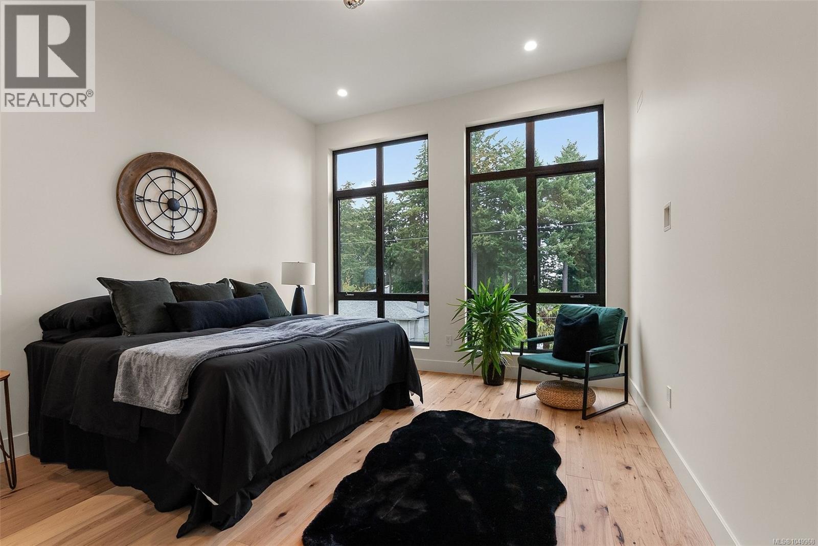 1 2215 Greenlands Road, Saanich