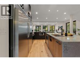 1 2215 Greenlands Rd, Saanich, BC V8N1T6 Photo 18