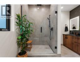 1 2215 Greenlands Rd, Saanich, BC V8N1T6 Photo 22