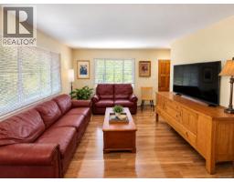 10959 Tuam Rd, North Saanich, BC V8L5P2 Photo 9
