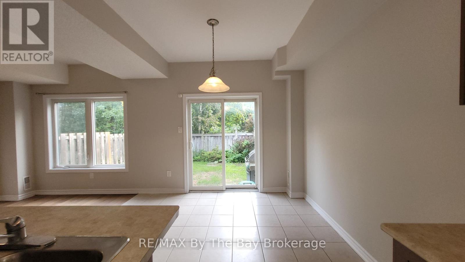 28 ARCADIA DRIVE, Wasaga Beach — photo 10
