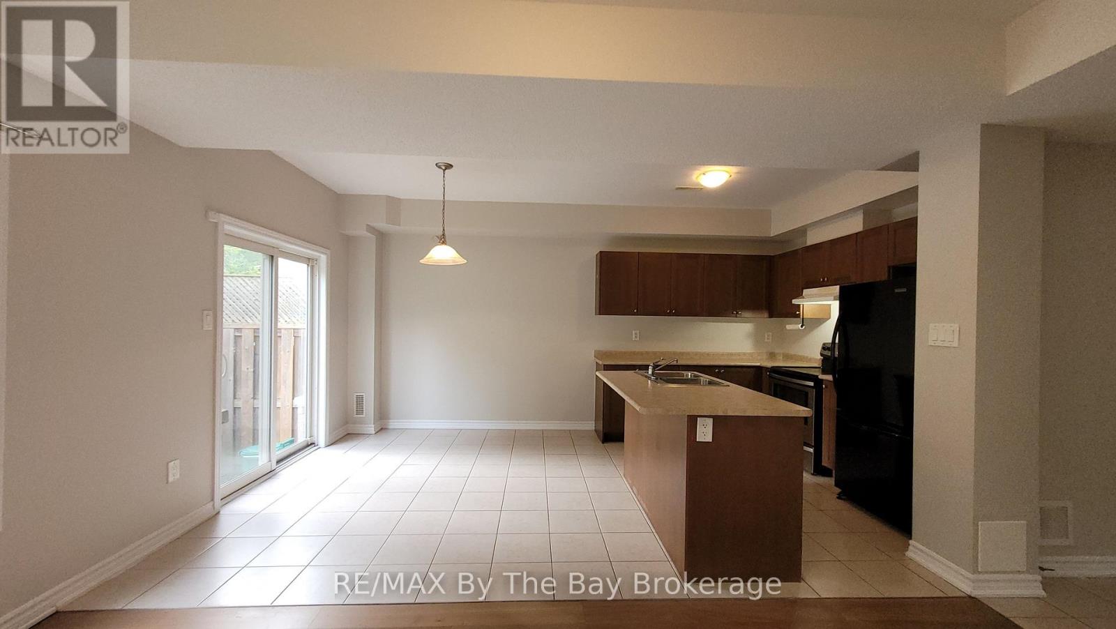 28 ARCADIA DRIVE, Wasaga Beach — photo 6