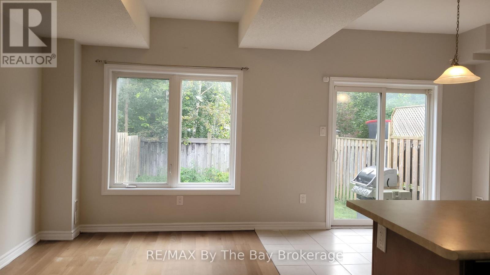 28 ARCADIA DRIVE, Wasaga Beach — photo 8