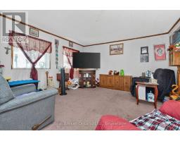 Primary Bedroom - 137 Fourth Street, Midland, ON L4R3S9 Photo 7