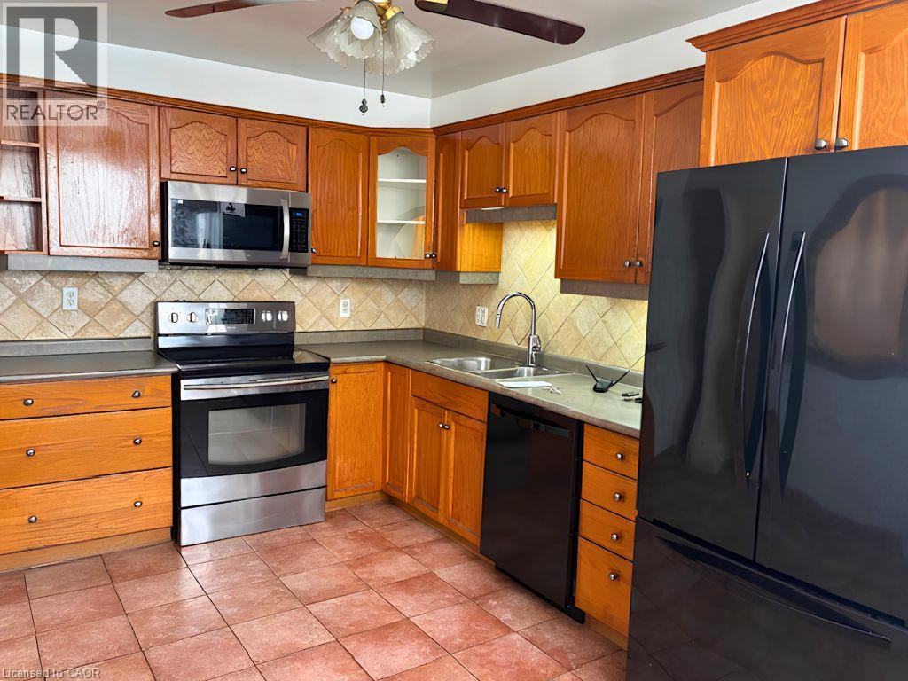 31 KINRADE Avenue, Hamilton — photo 4