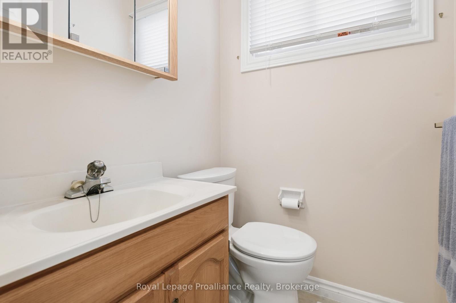 28 SHONIKER AVENUE - Image 20