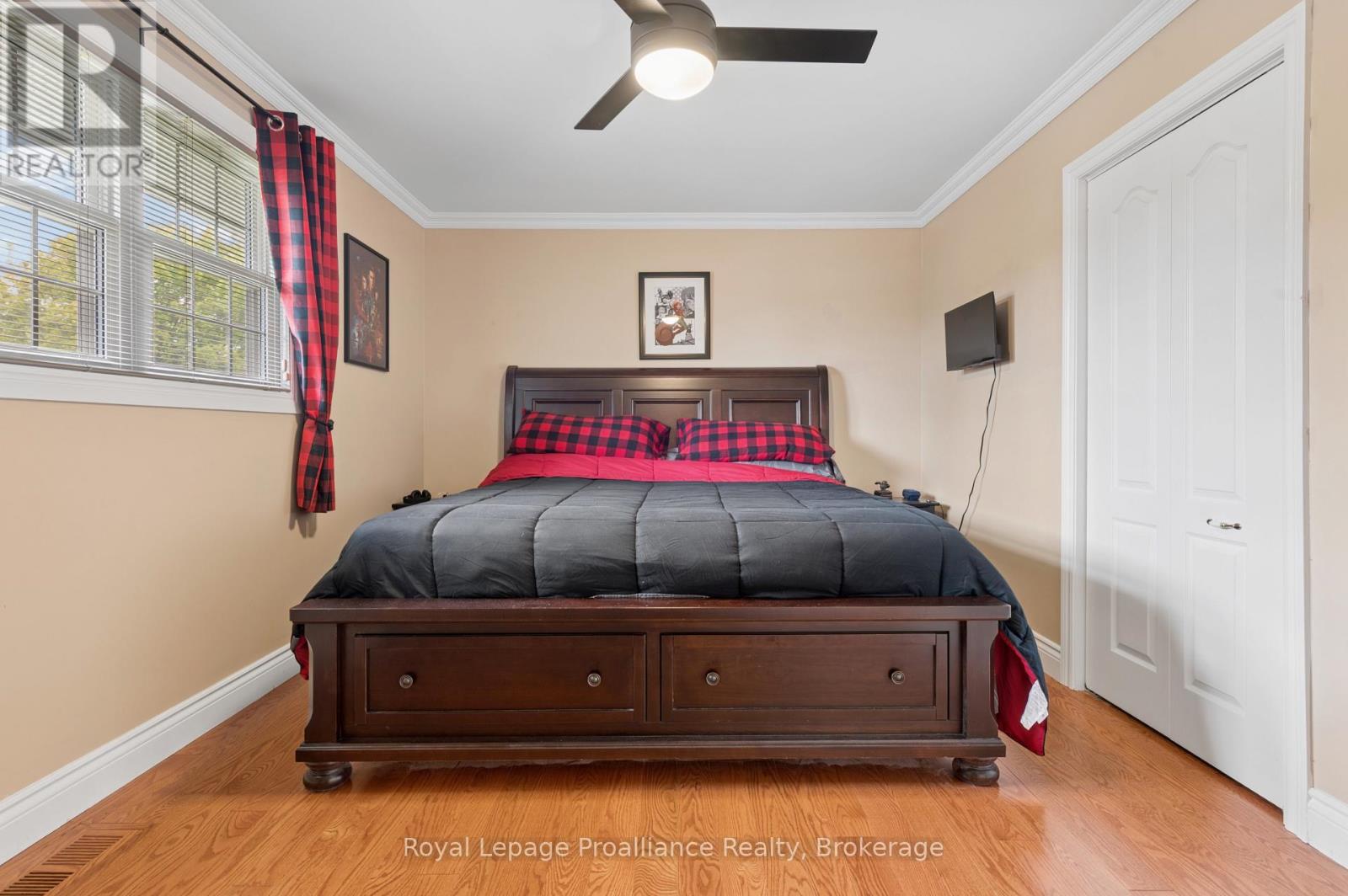 28 SHONIKER AVENUE - Image 23