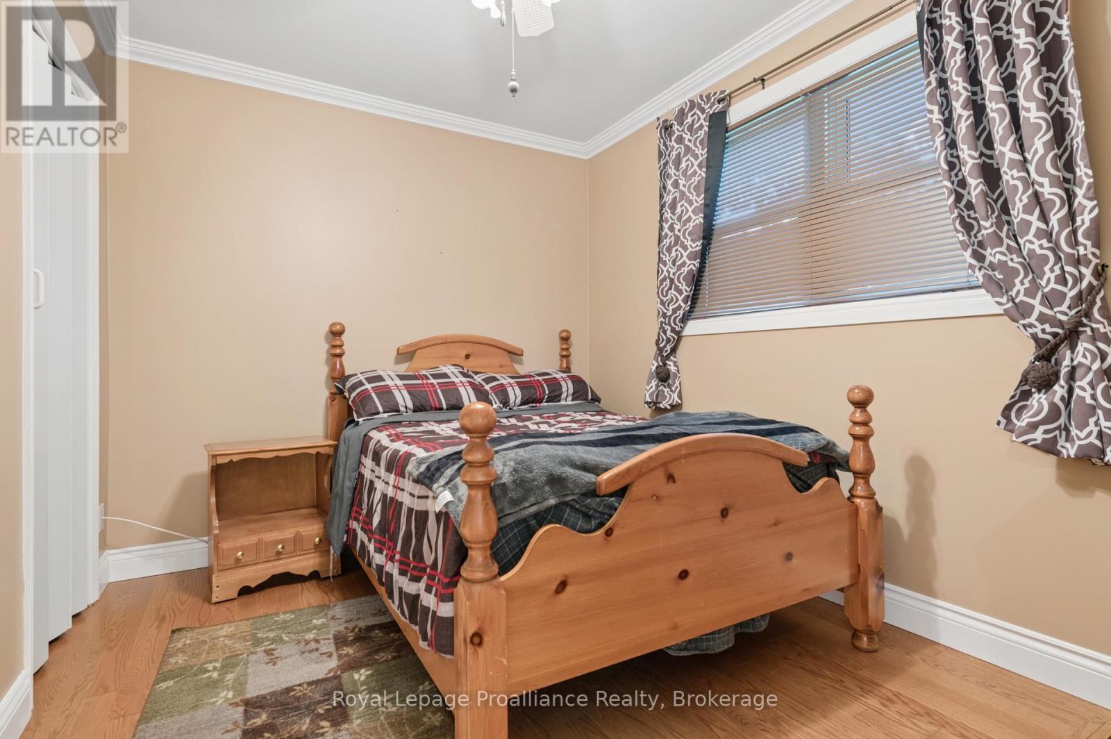 28 SHONIKER AVENUE - Image 25