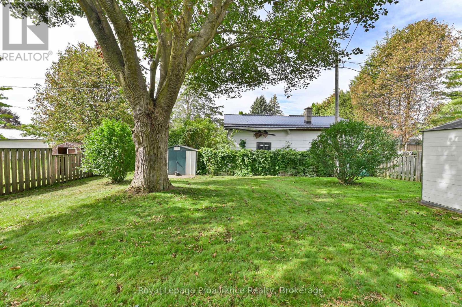 28 SHONIKER AVENUE - 39