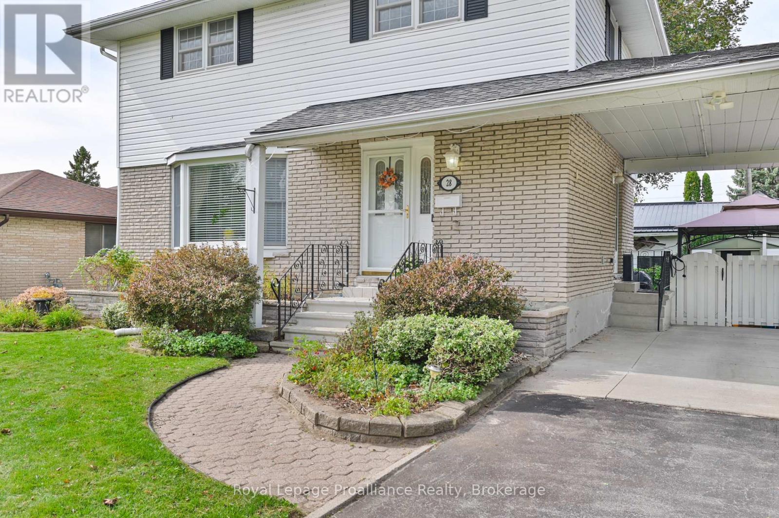 28 SHONIKER AVENUE - 5