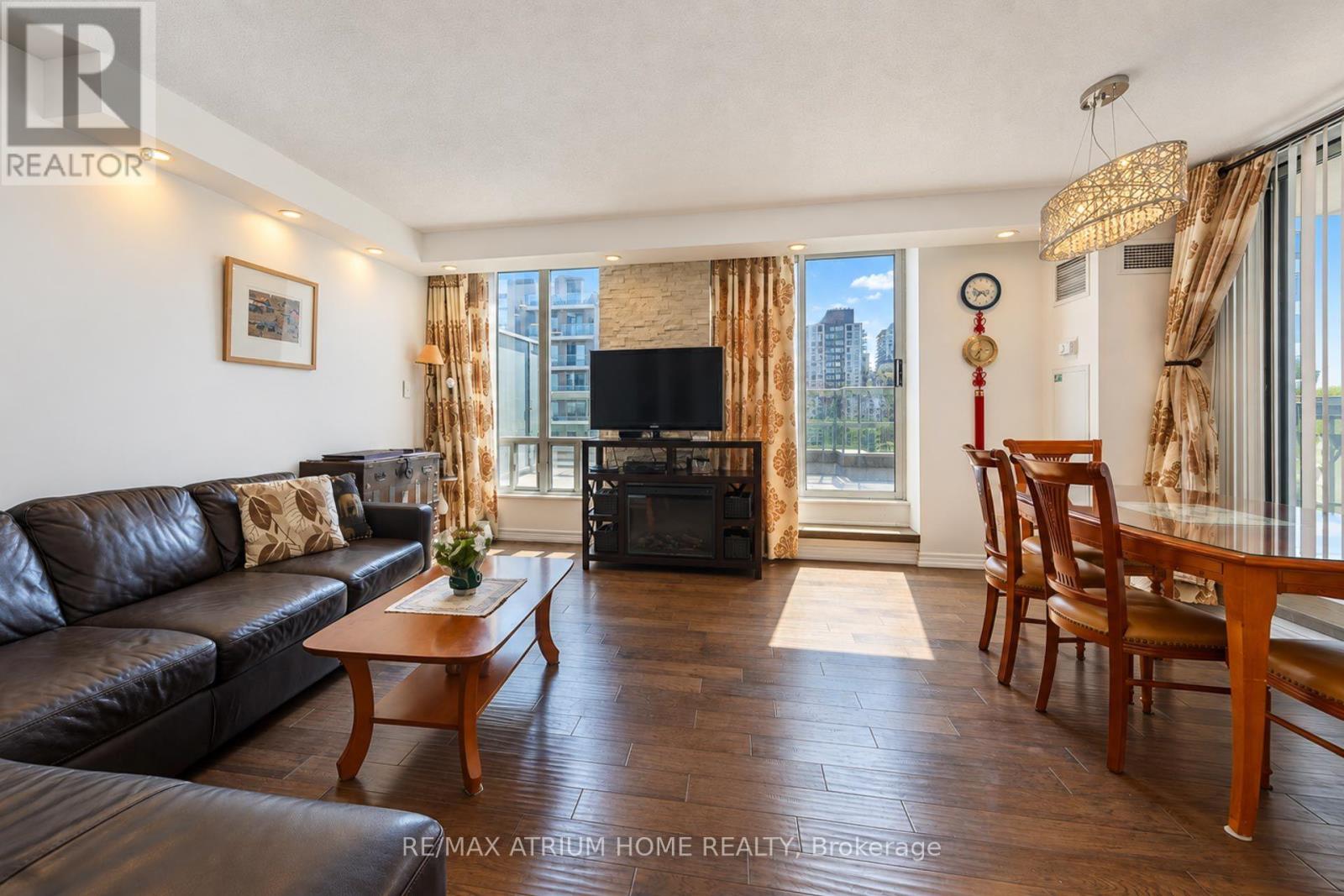 2208 - 28 EMPRESS AVENUE, Toronto (Willowdale East) — photo 2