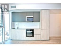 2528 - 400 King Street W, Toronto, ON M5V1K2 Photo 9