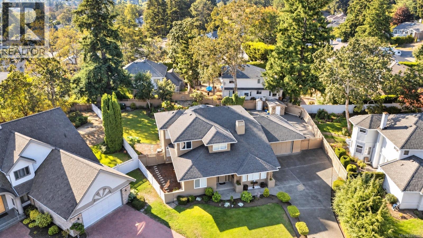 887 Kentwood Lane - 2