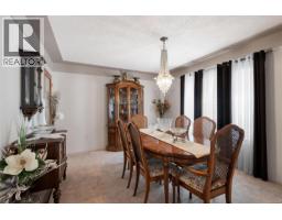 887 Kentwood Lane, Saanich, BC V8Y3C6 Photo 23
