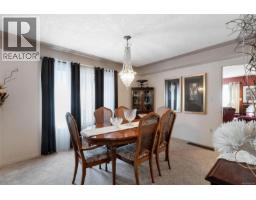887 Kentwood Lane, Saanich, BC V8Y3C6 Photo 24