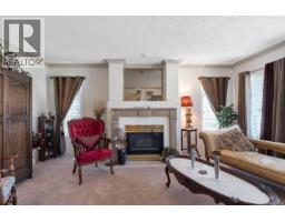 Eating area - 887 Kentwood Lane, Saanich, BC V8Y3C6 Photo 10