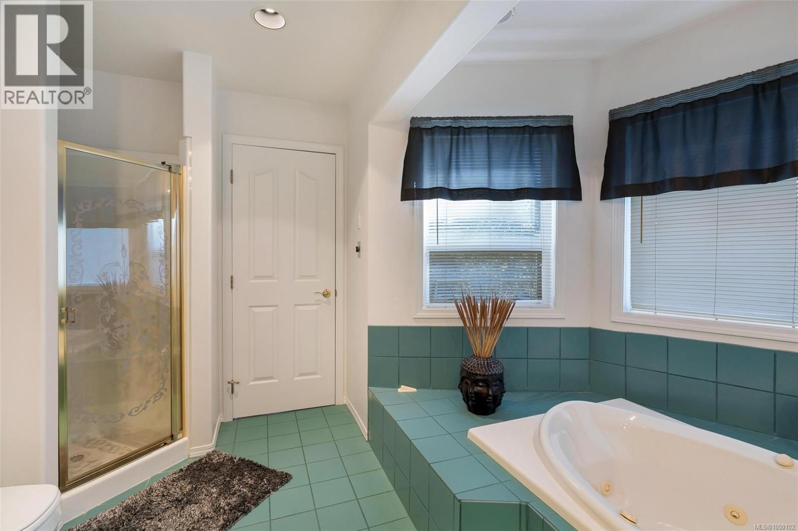 887 Kentwood Lane - 38