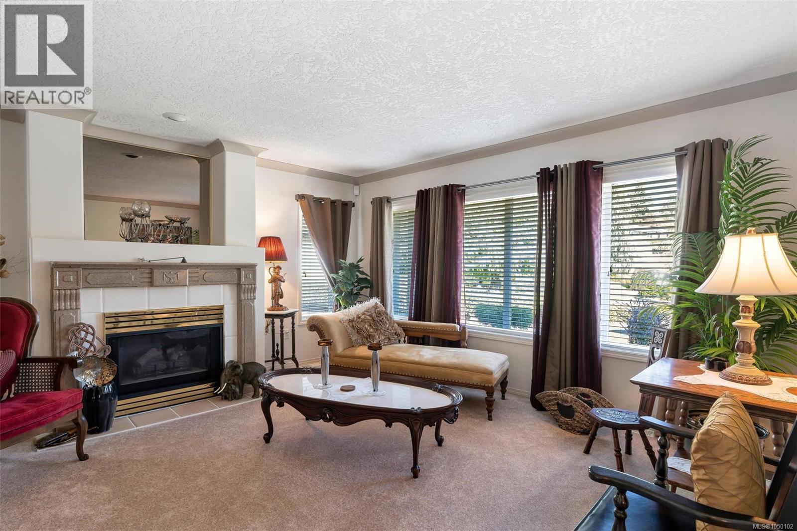 887 Kentwood Lane - 8