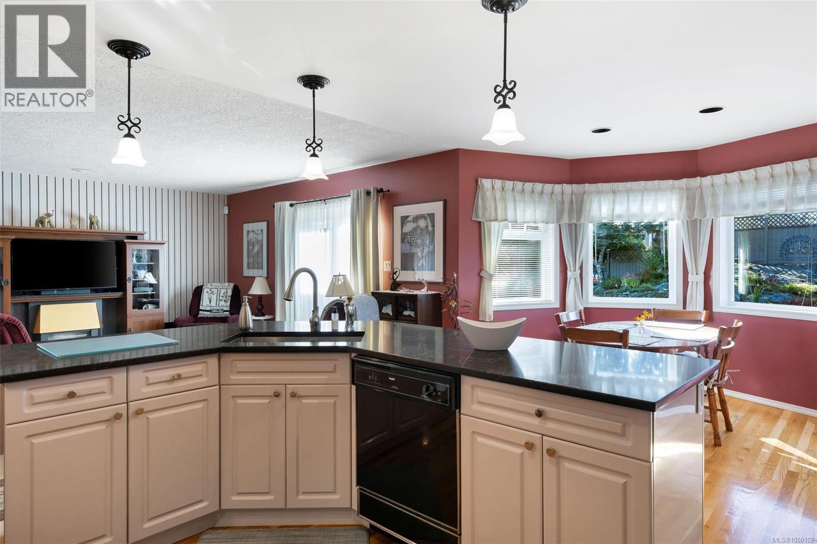 887 Kentwood Lane - 16