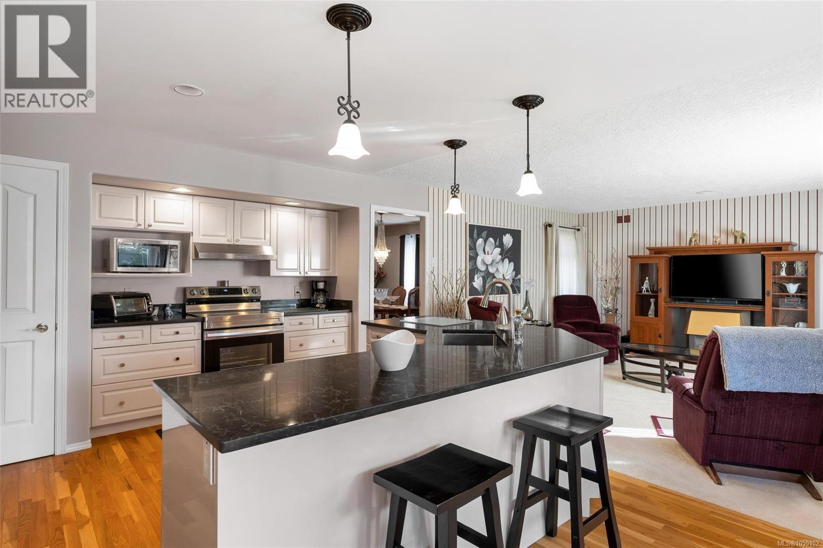 887 Kentwood Lane - 18