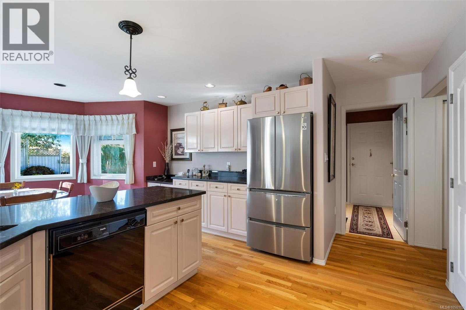 887 Kentwood Lane - 12