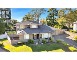887 Kentwood Lane, Saanich, BC V8Y3C6 Photo 61