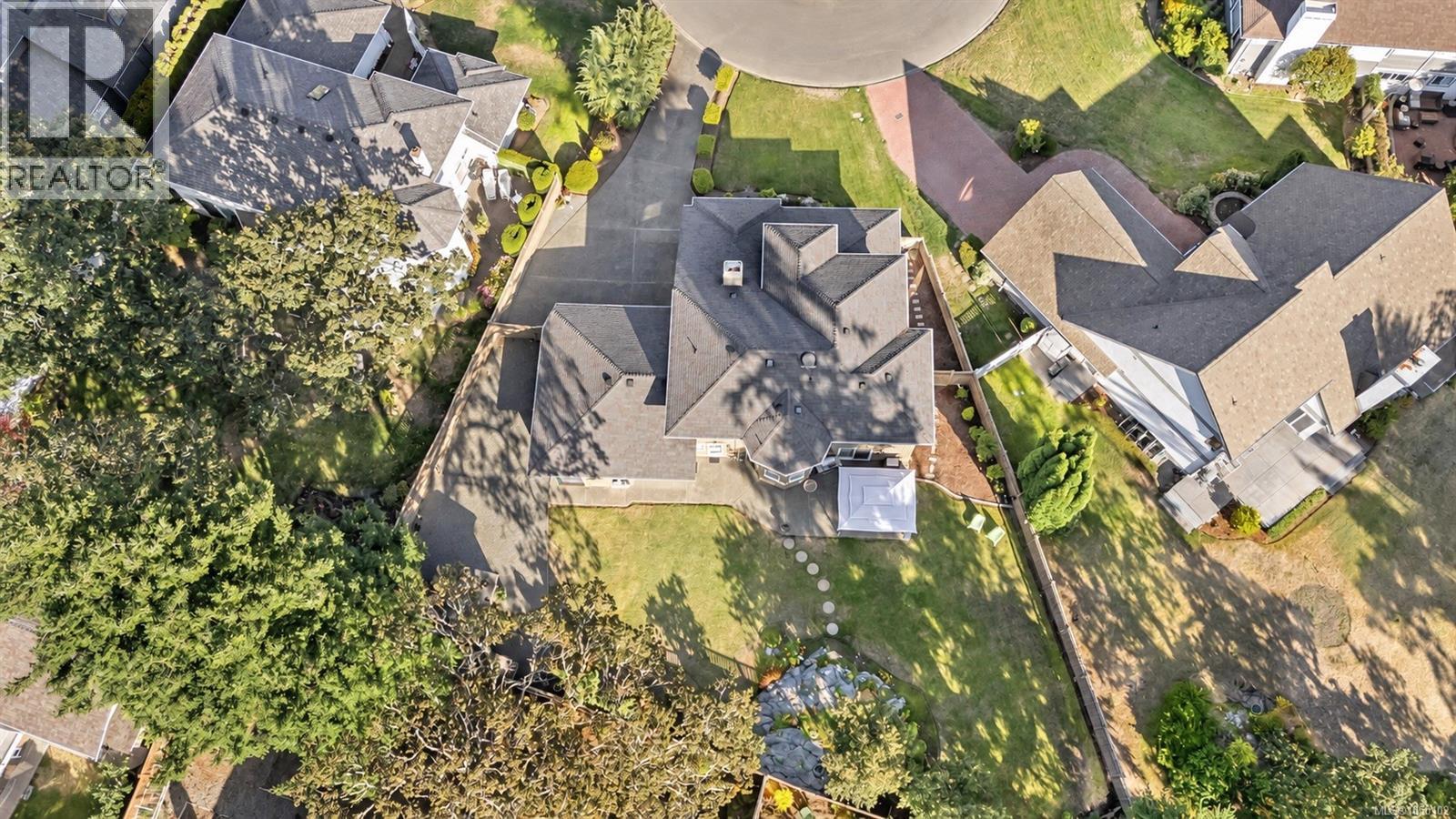 887 Kentwood Lane - 57