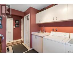 887 Kentwood Lane, Saanich, BC V8Y3C6 Photo 26