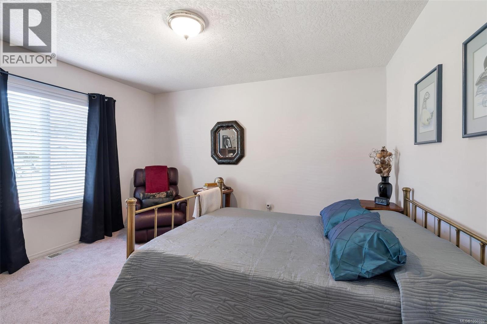 887 Kentwood Lane - 32