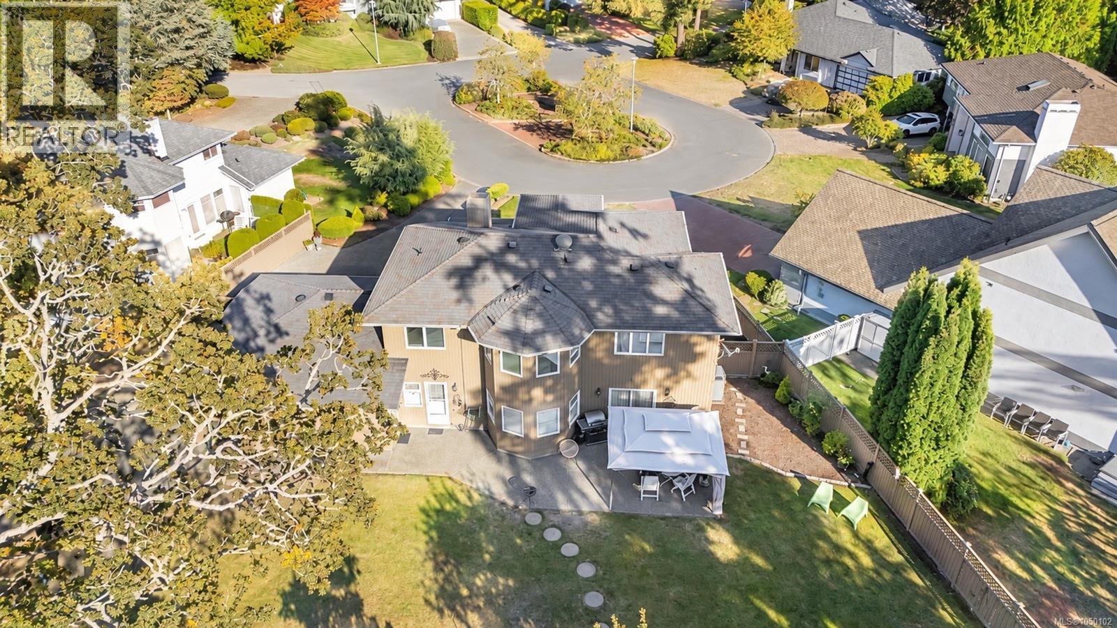 887 Kentwood Lane - 58