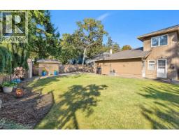 887 Kentwood Lane, Saanich, BC V8Y3C6 Photo 51