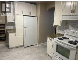 4pc Bathroom - 429 10 Street Ne, Calgary, AB T2E4M2 Photo 11