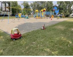 429 10 Street Ne, Calgary, AB T2E4M2 Photo 35
