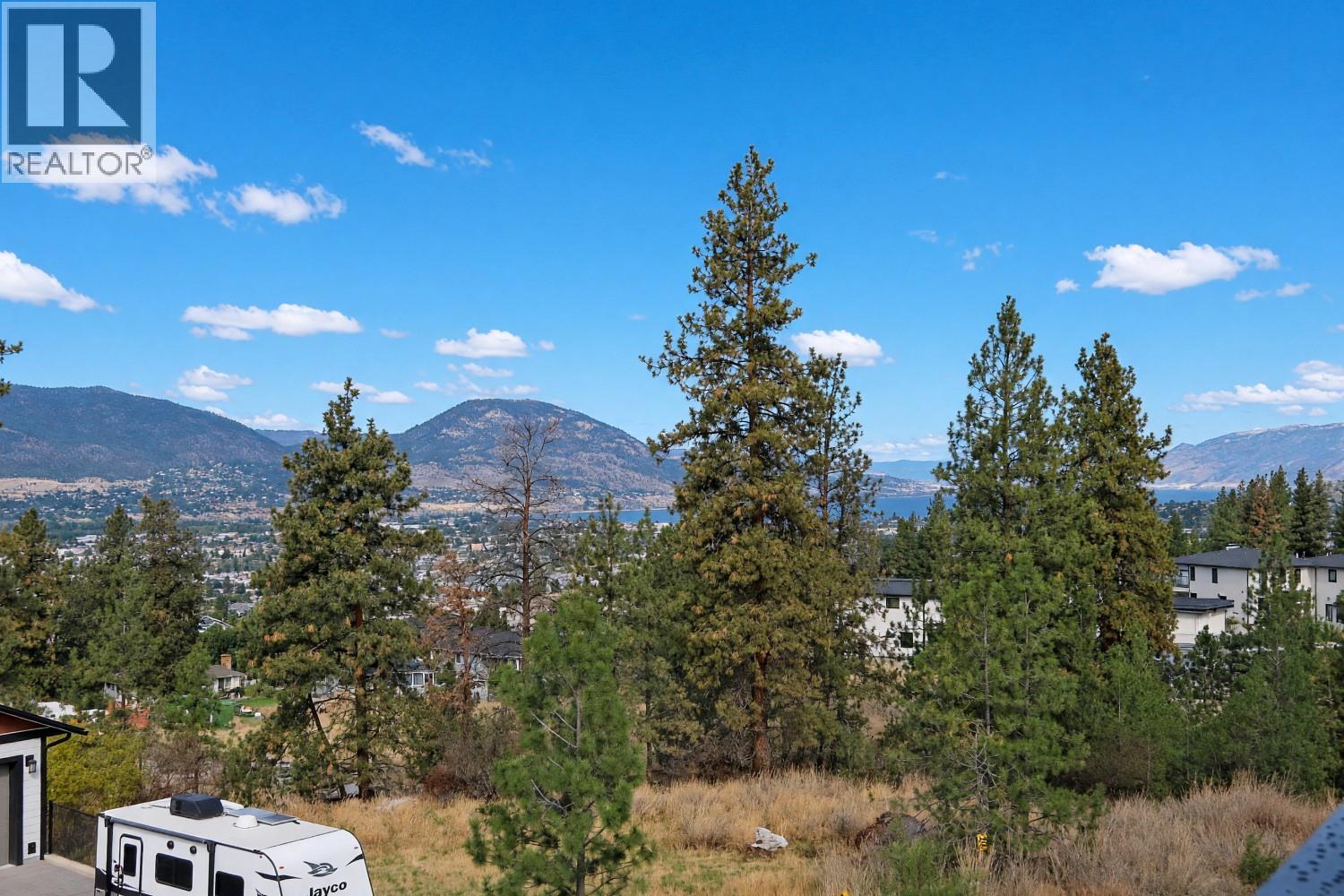 2830 EVERGREEN Drive Unit# 101, Penticton