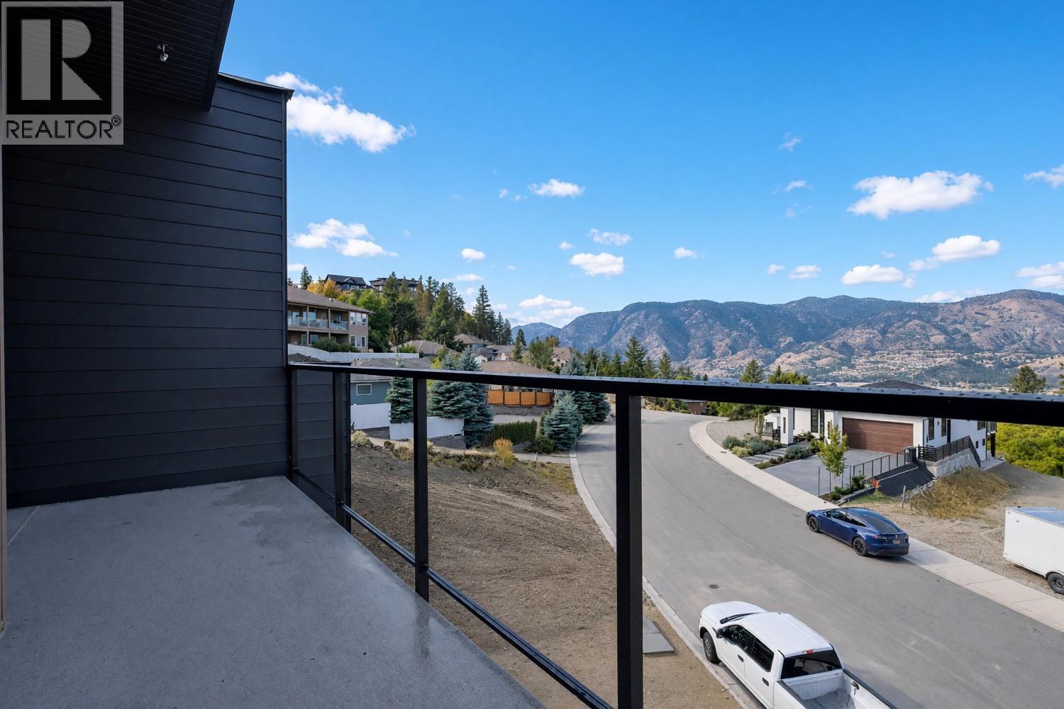 2830 EVERGREEN Drive Unit# 101, Penticton