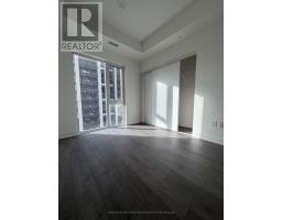 B809 - 715 Davis Drive, Newmarket, ON L3Y0J2 Photo 6