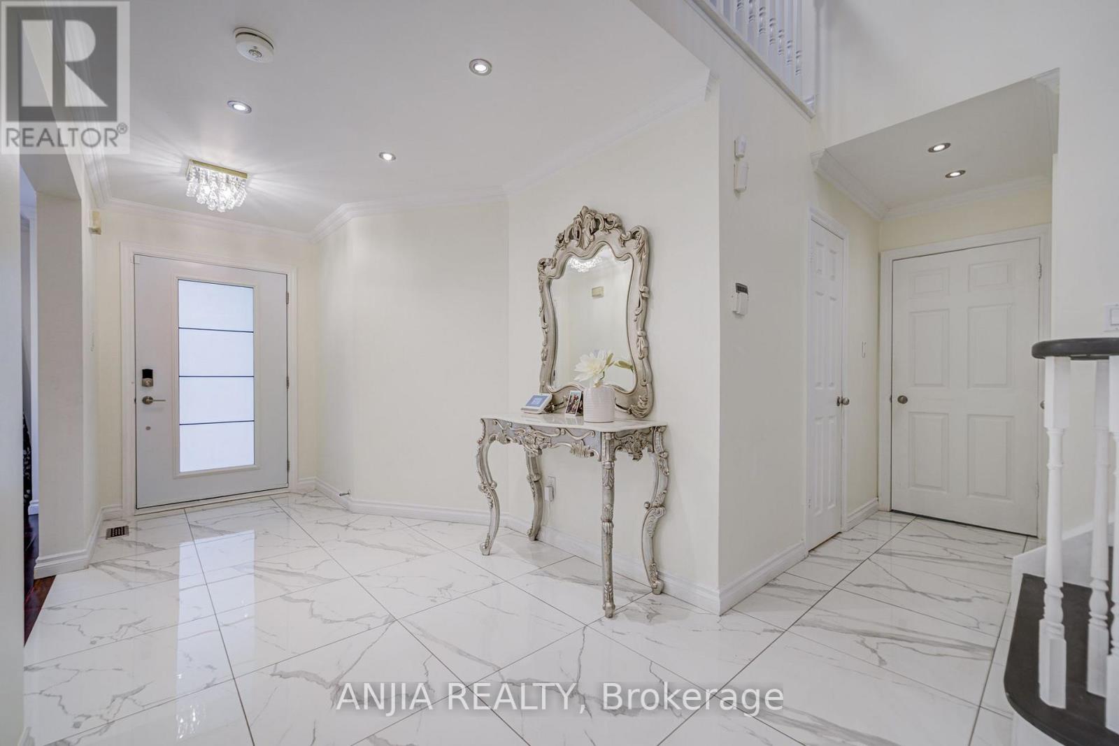 39 MILLCROFT WAY, Vaughan (Brownridge) — photo 6