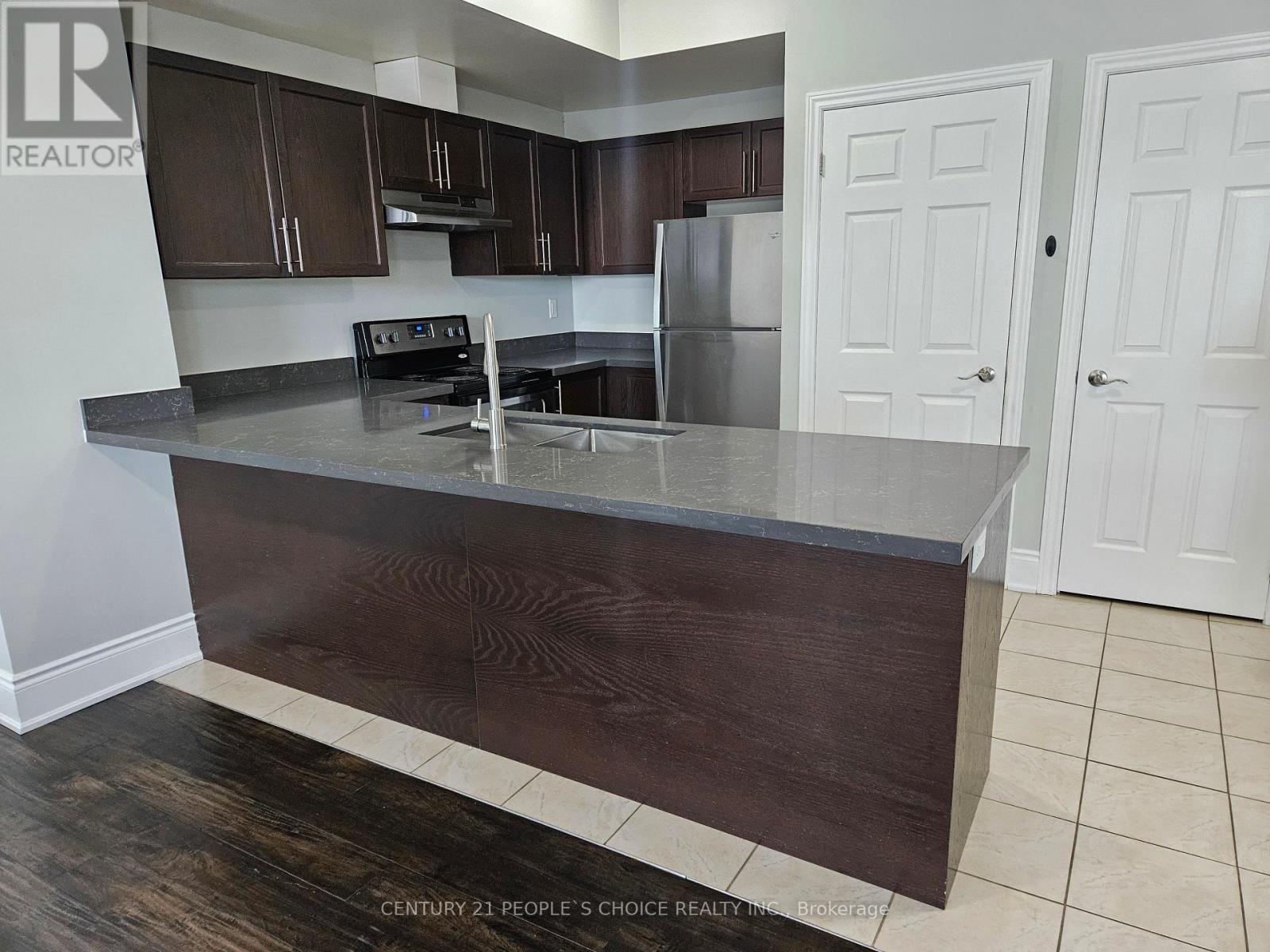28-04 - 2420 BARONWOOD DRIVE, Oakville (WM Westmount) — photo 3