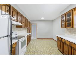 22 Ridgemount Road, Toronto, ON M9P1C5 Photo 10