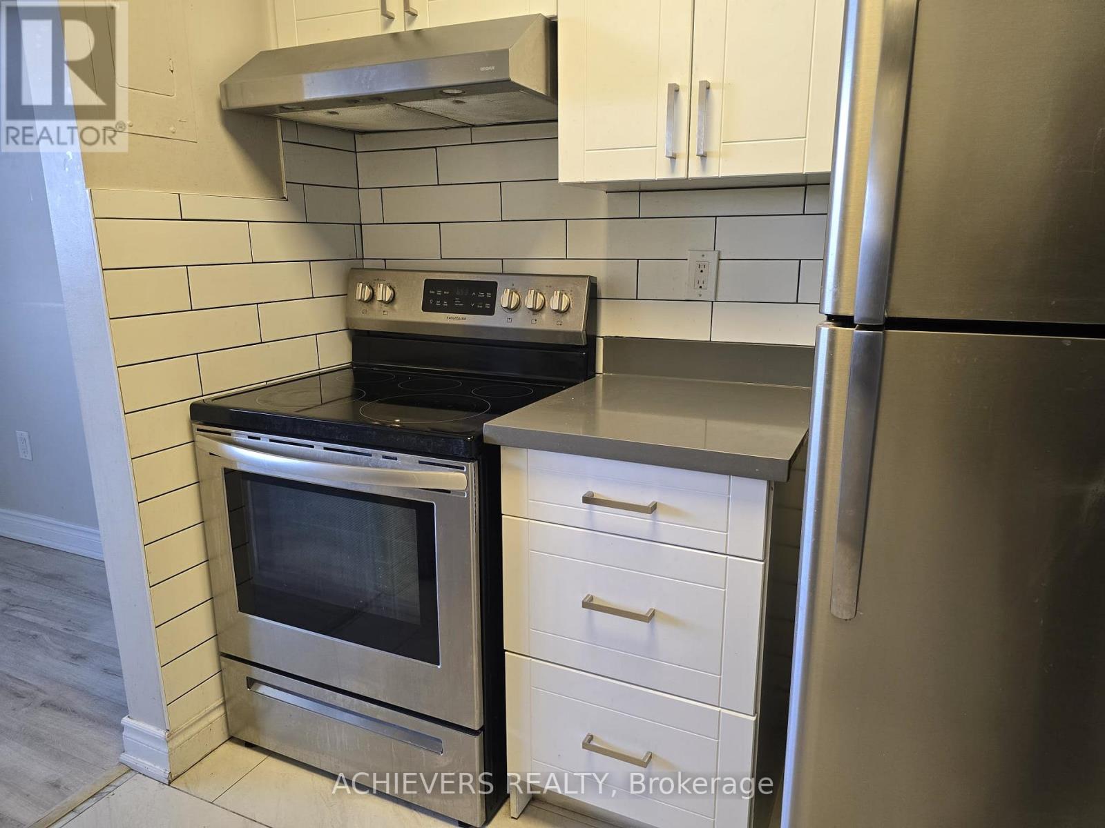 #1004 1455 LAWRENCE AVENUE W - 17